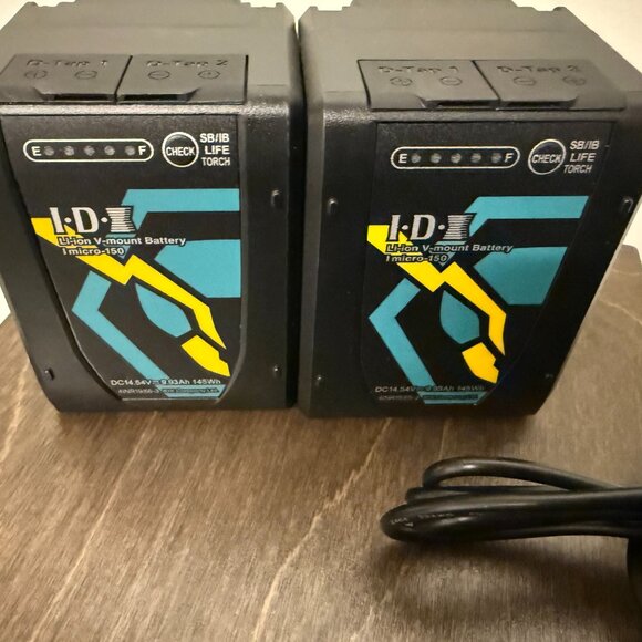 IDX Endura i-Micro 150 V-Mount Batteries (2) + Shape & RatRig Chargers Pro Video - Picture 1 of 7